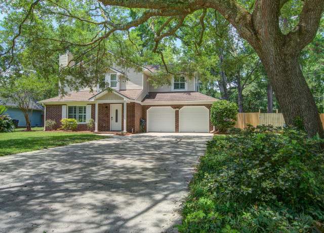 Property at 110 Bayberry Run, Summerville, SC 29485, 3 beds, 2.5 baths