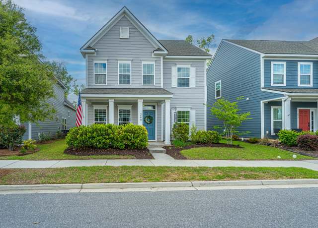 Property at 249 Oak View Way, Summerville, SC 29483, 4 beds, 3.5 baths