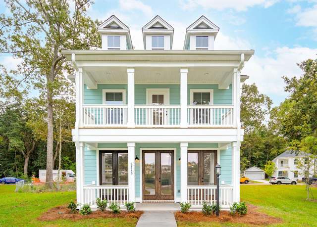Property at 2181 Blue Bayou Blvd, Johns Island, SC 29455, 3 beds, 2.5 baths