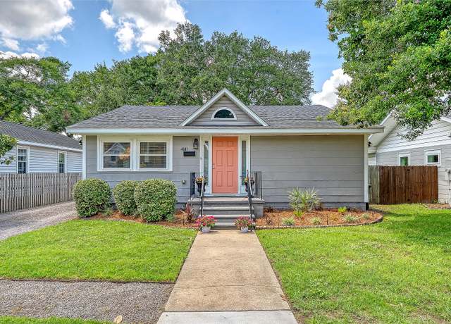 Property at 4587 Durant Ave, North Charleston, SC 29405, 3 beds, 2.5 baths
