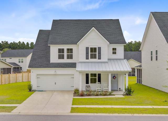 Property at 1226 Spotflower St, Summerville, SC 29485, 5 beds, 3.5 baths