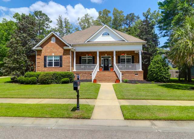 Property at 1069 Blockade Runner Pkwy, Summerville, SC 29485, 4 beds, 4 baths