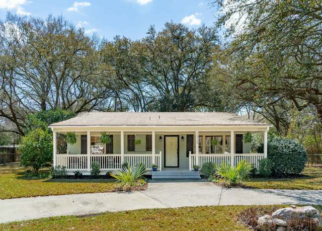 Property at 1515 Devons St, Charleston, SC 29412, 2 beds, 1 bath