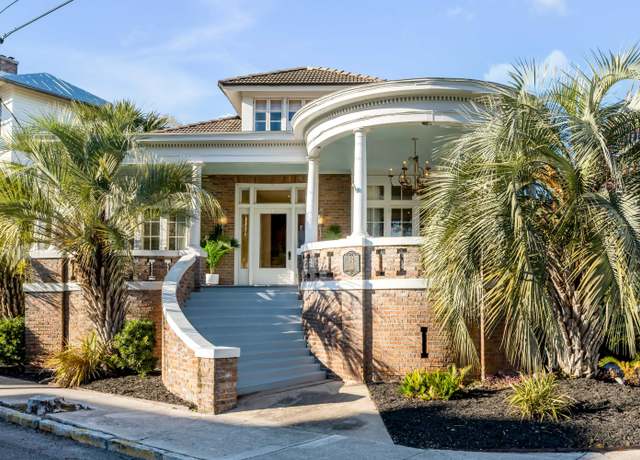 Property at 54 Gibbes St, Charleston, SC 29401, 4 beds, 4.5 baths