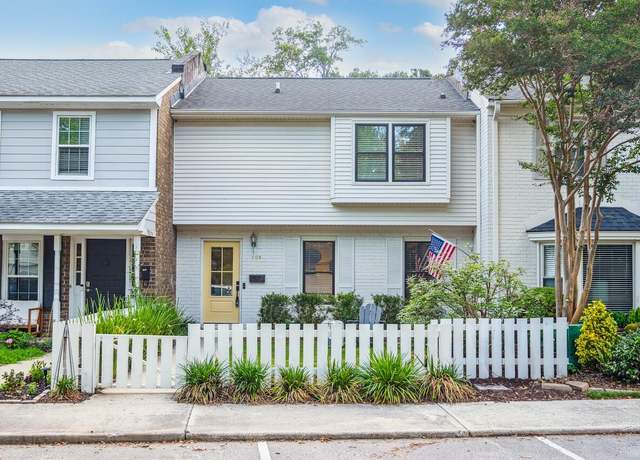Property at 705 Williamson Dr Unit C, Mount Pleasant, SC 29464, 2 beds, 1.5 baths