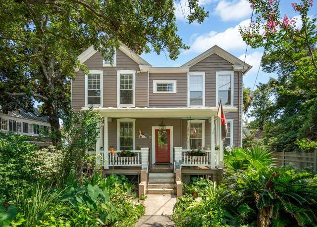 Property at 171 Queen St, Charleston, SC 29401, 3 beds, 2.5 baths
