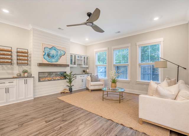 Property at 3092 Emma Ln, Mount Pleasant, SC 29466, 3 beds, 2.5 baths