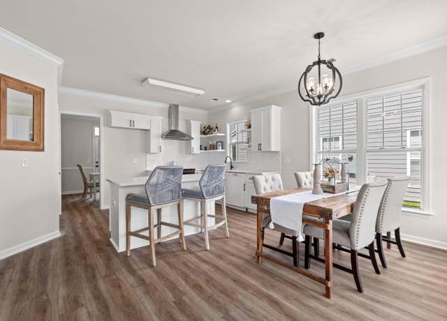Property at 113 Amaranth Ave, Summerville, SC 29483, 3 beds, 2.5 baths