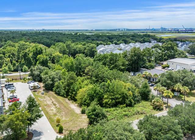 Property at 481 Jessen Ln, Wando, SC 29492