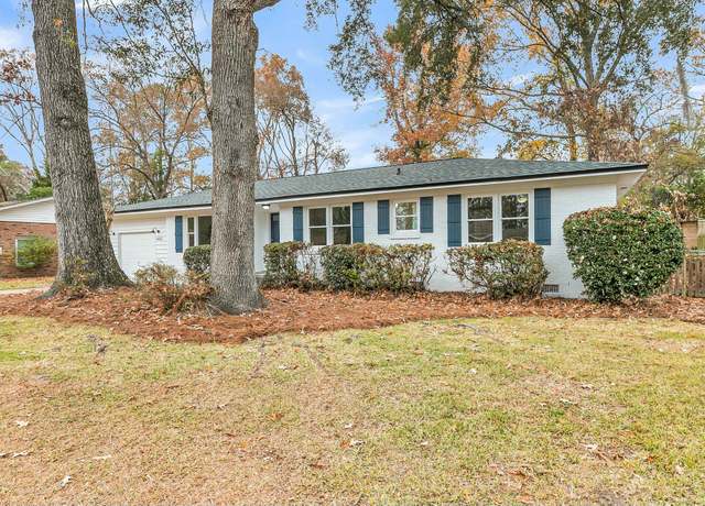 Property at 2462 Swallow Dr, Charleston, SC 29414, 3 beds, 2 baths