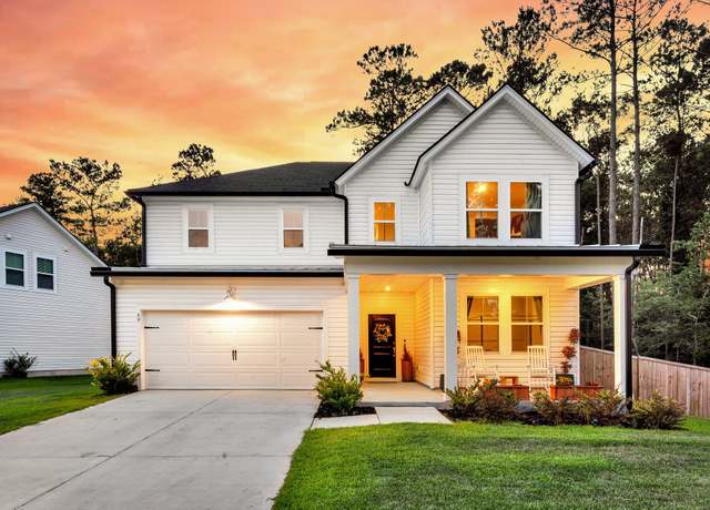 Property at 69 Red Bluff St, Summerville, SC 29483, 4 beds, 3 baths