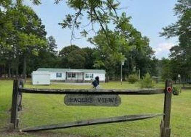 Property at 1035 Crawford Dr, Manning, SC 29102, 4 beds, 3 baths