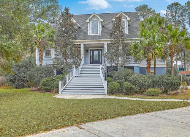 Property at 1012 Denali Ct, Summerville, SC 29483, 5 beds, 4.5 baths