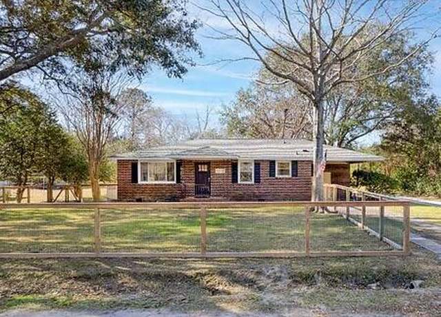 Property at 1317 Jeffords St, Charleston, SC 29412, 5 beds, 3 baths