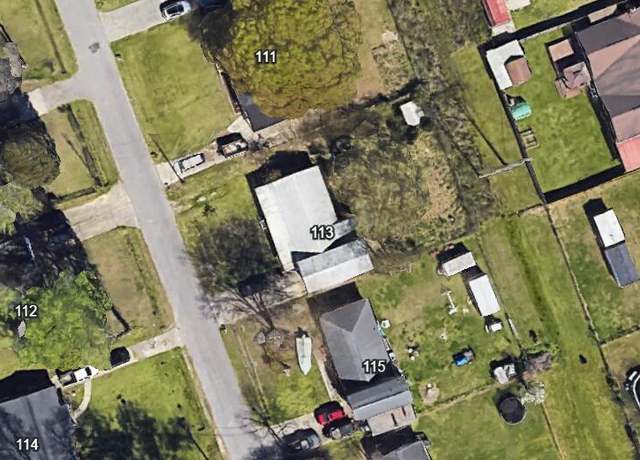 Property at 113 Harvey Ave, Goose Creek, SC 29445, 4 beds, 3.5 baths