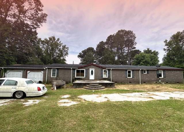 Property at 137 Gillens Rd, Eutawville, SC 29048, 4 beds, 3 baths