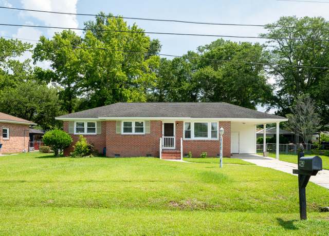 Property at 2740 Clover St, Charleston, SC 29414, 3 beds, 1.5 baths