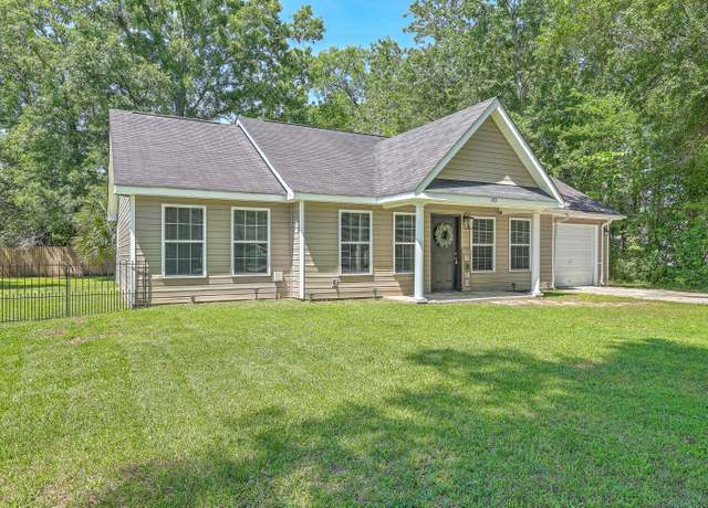 Property at 333 Price St, Goose Creek, SC 29445, 3 beds, 2 baths