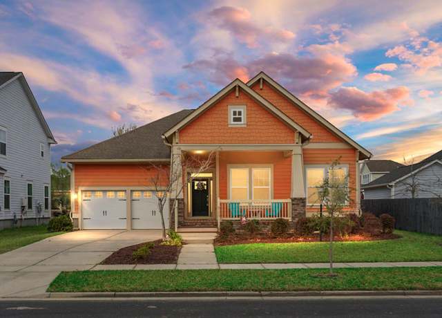 Property at 729 Quintan St, Summerville, SC 29486, 3 beds, 2 baths