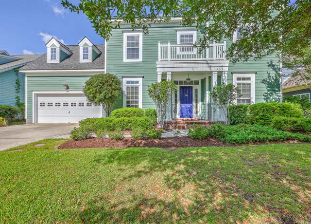 Property at 219 Silverwood Ln, Summerville, SC 29485, 5 beds, 2.5 baths