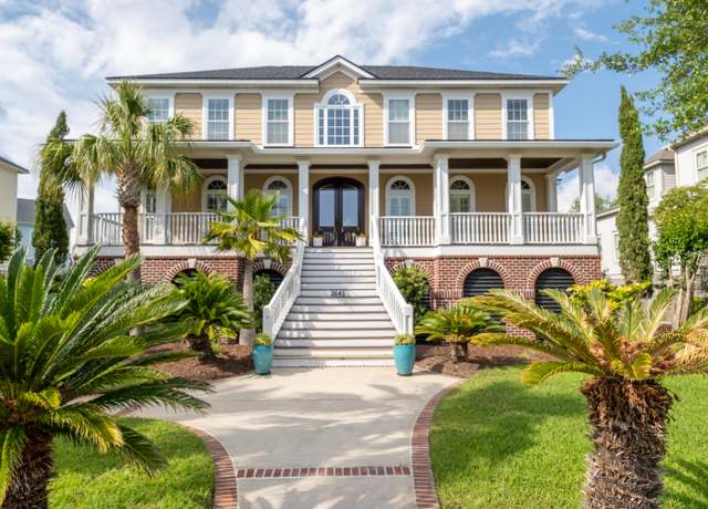 Property at 2645 Crooked Stick Ln, Mount Pleasant, SC 29466, 4 beds, 3.5 baths