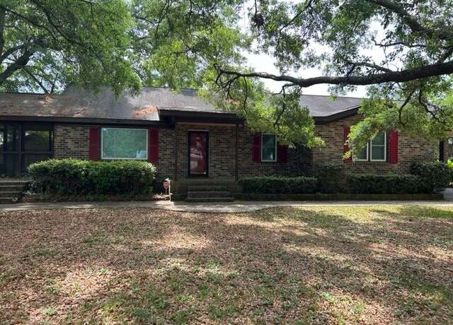 Property at 1717 Pinecrest Rd, Charleston, SC 29407, 3 beds, 2.5 baths