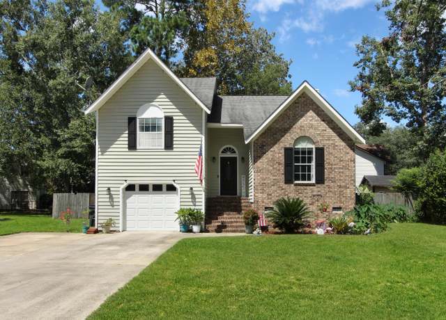 Property at 104 Excaliber Pl, North Charleston, SC 29418, 3 beds, 2.5 baths