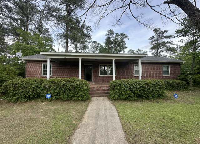 Property at 340 Marion St, Elloree, SC 29047, 4 beds, 2.5 baths