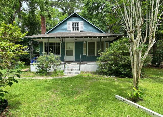 Property at 1640 Dogwood Rd, Charleston, SC 29414, 2 beds, 1 bath