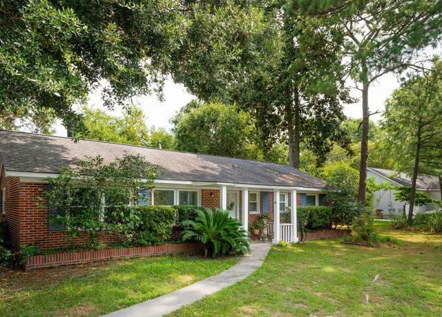 Property at 1764 Lady Ashley St, Charleston, SC 29412, 3 beds, 1 bath
