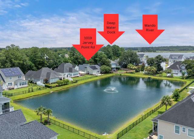 Property at 1019 Jervey Point Rd, Charleston, SC 29492, 4 beds, 3 baths