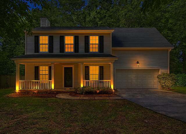 Property at 240 Eagle Ridge Rd, Summerville, SC 29485, 4 beds, 2.5 baths