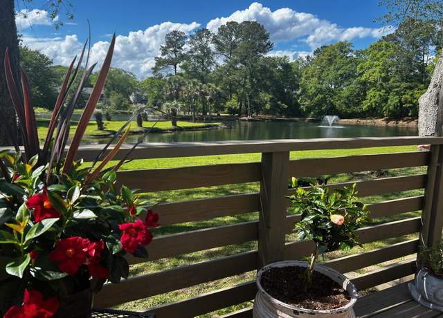 Property at 927 Dills Bluff Rd #33, Charleston, SC 29412, 2 beds, 1.5 baths
