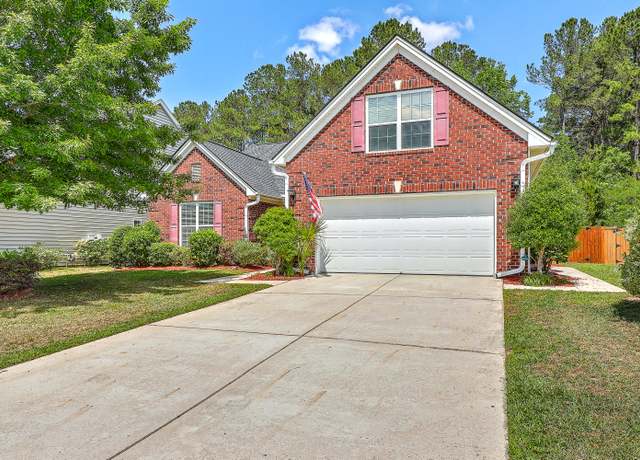 Property at 405 Decatur Dr, Summerville, SC 29486, 4 beds, 3 baths