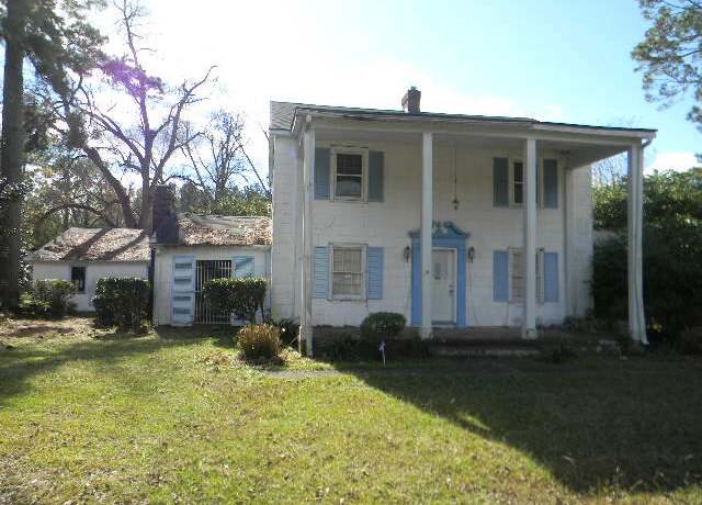 Property at 2876 Charleston Hwy, Orangeburg, SC 29115, 3 beds, 1.5 baths
