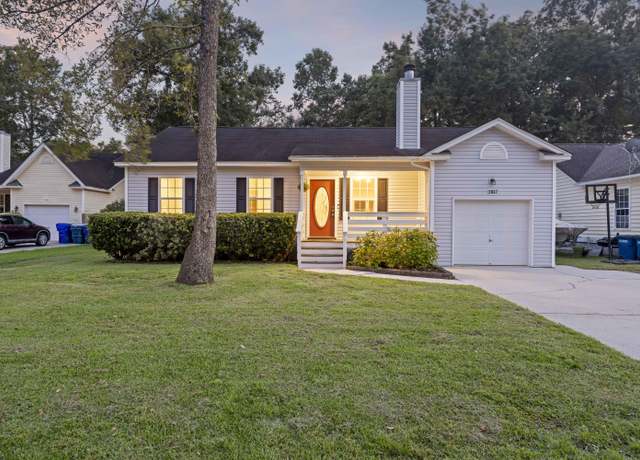 Property at 2637 Lani Ct, Charleston, SC 29414, 3 beds, 2 baths