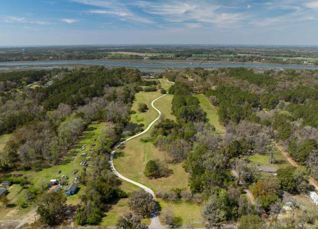 Property at 4020 Betsy Kerrison Pkwy, Johns Island, SC 29455, 4 beds, 6 baths