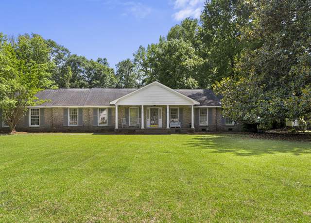 Property at 3095 NW Jackson Dr, Orangeburg, SC 29118, 3 beds, 2 baths