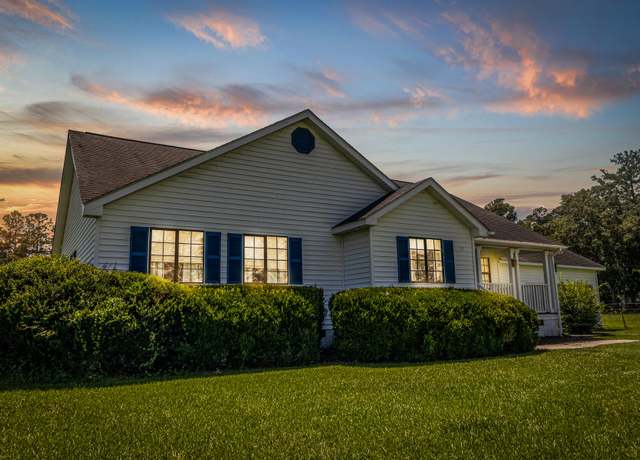 Property at 3861 State Rd, Ridgeville, SC 29472, 4 beds, 2.5 baths