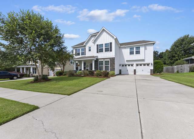 Property at 127 Stagecoach Ln, Summerville, SC 29483, 5 beds, 4.5 baths