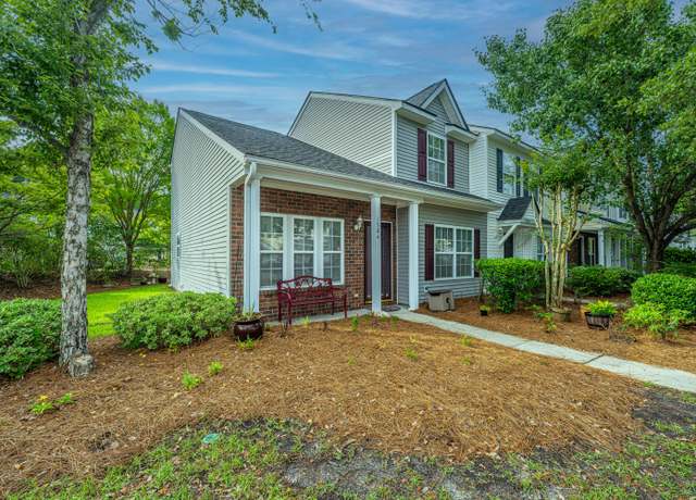 Property at 1304 Elm Hall Cir, Summerville, SC 29483, 3 beds, 2.5 baths
