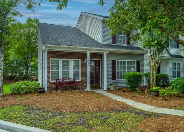 Property at 1304 Elm Hall Cir, Summerville, SC 29483, 3 beds, 2.5 baths