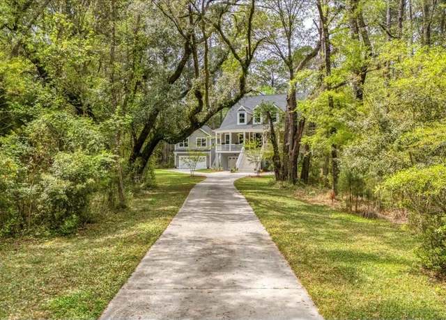 Property at 2856 Claybrook St, Johns Island, SC 29455, 5 beds, 3.5 baths