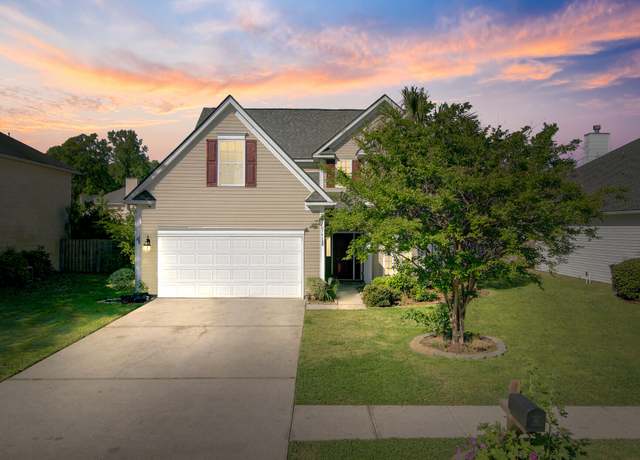 Property at 1034 Sterling Ln, Summerville, SC 29483, 4 beds, 2.5 baths