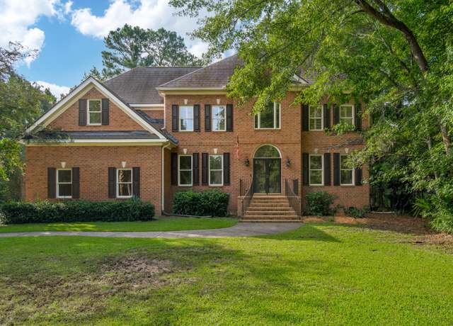 Property at 3919 Colonel Vanderhorst Cir, Mount Pleasant, SC 29466, 4 beds, 3.5 baths