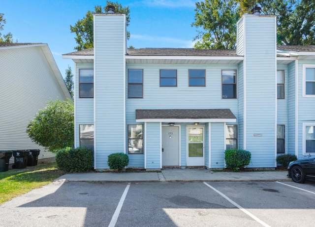 Property at 195 Pine Shadow Dr, Goose Creek, SC 29445, 2 beds, 2.5 baths