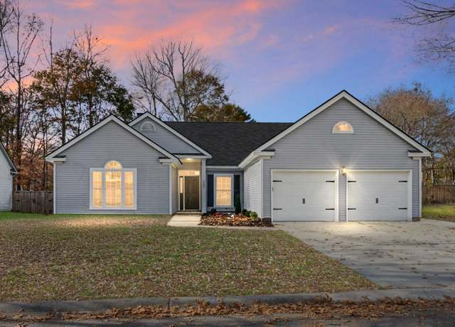 Property at 207 Thomaston Ave, Summerville, SC 29485, 4 beds, 2 baths