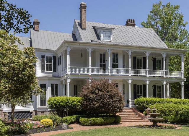 Property at 208 Sumter Ave, Summerville, SC 29483, 6 beds, 6 baths