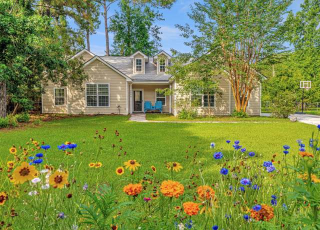 Property at 5023 Manor Rd, Hollywood, SC 29449, 4 beds, 2 baths