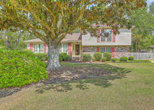 Property at 2042 Dogwood Rd, Charleston, SC 29414, 3 beds, 2.5 baths